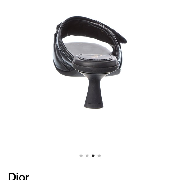 Christian Dior Evolution Quilted Sandals - Picture 3 of 9